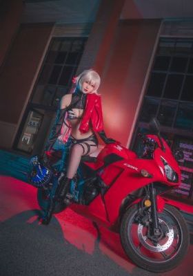 angelina最新集在线观看